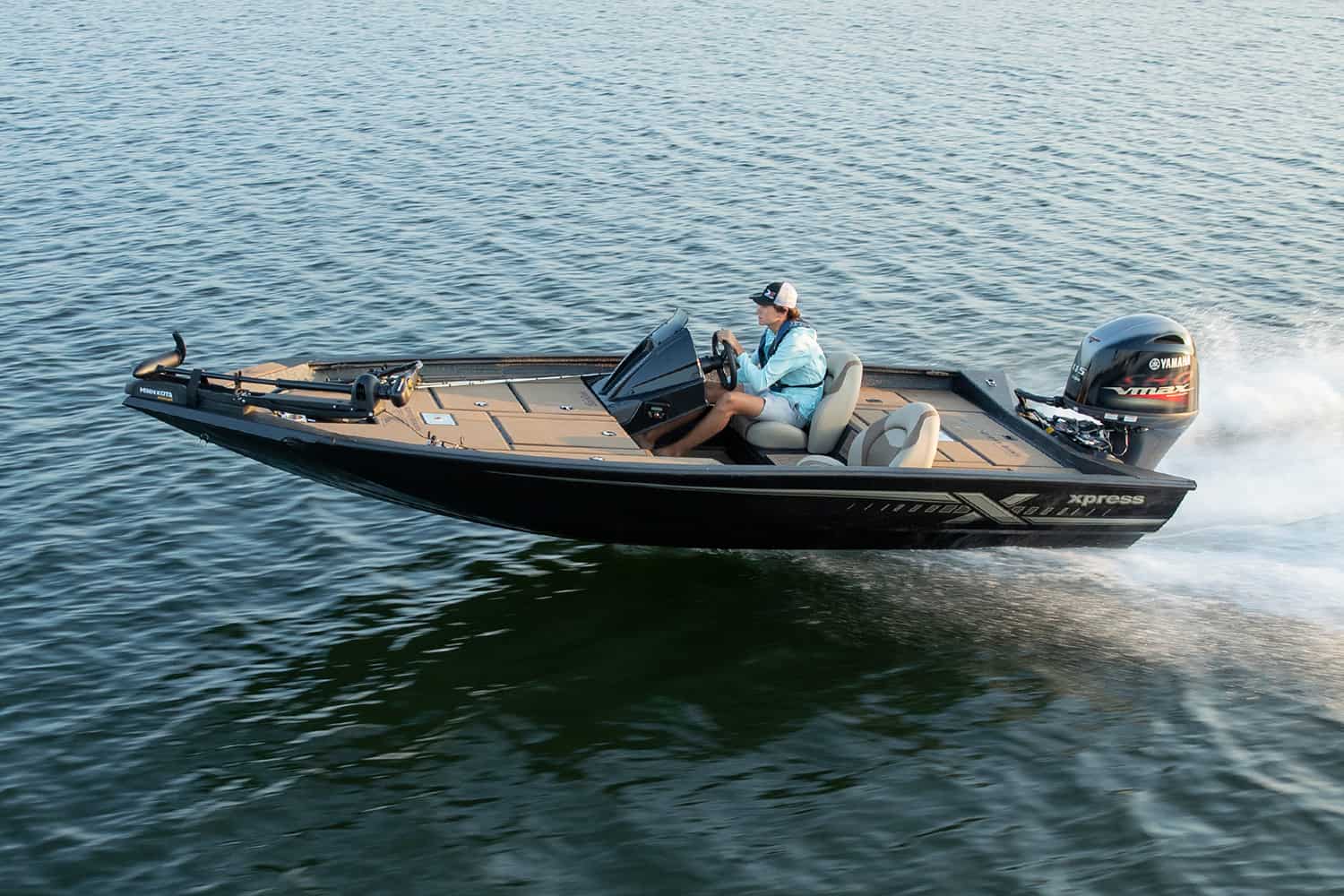 2024 Xpress H20B Bay Boat